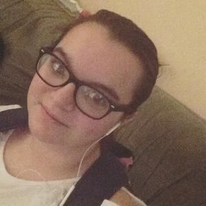 Meet your Posher, Ella